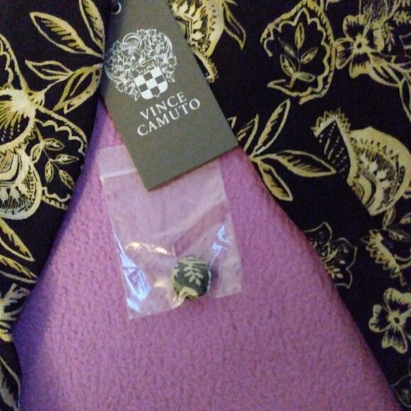 Vince camuto black blouse large (NWT) - Picture 3 of 6